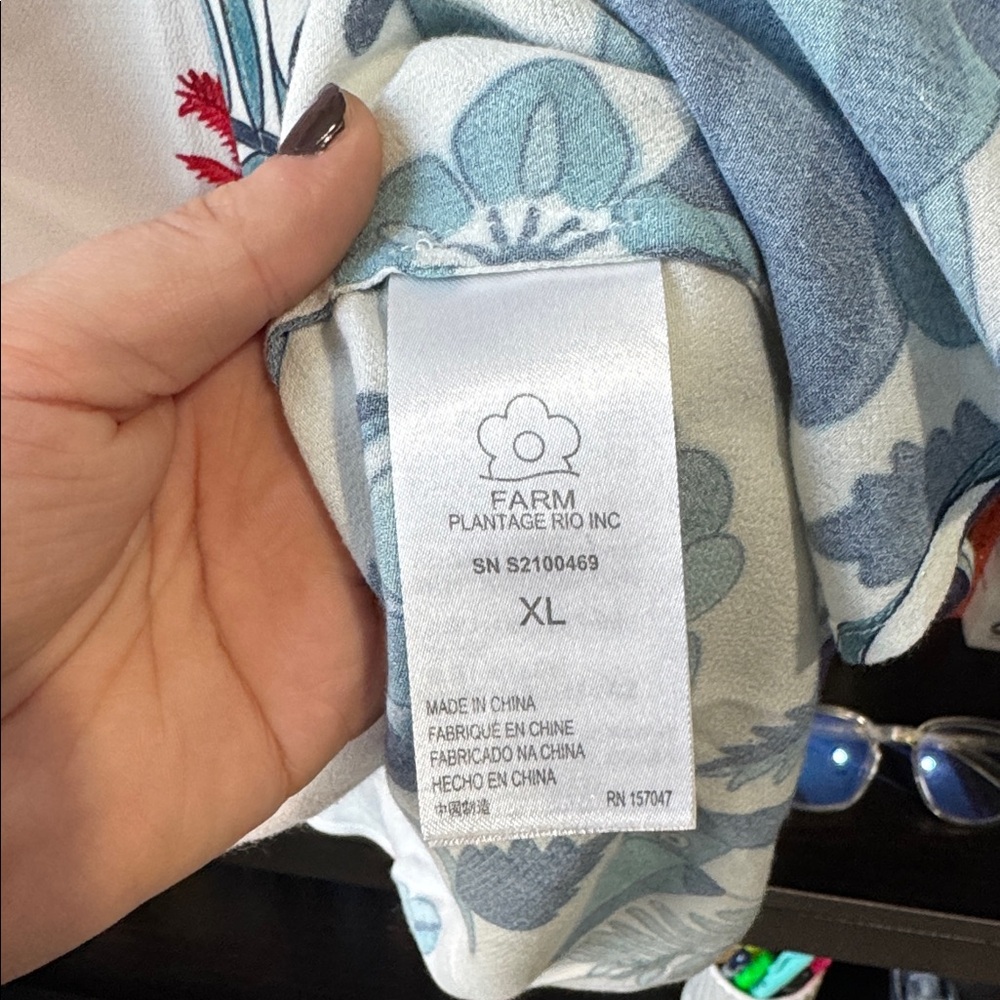 Farm Rio Split Print Button Shirt - Picture 6 of 8